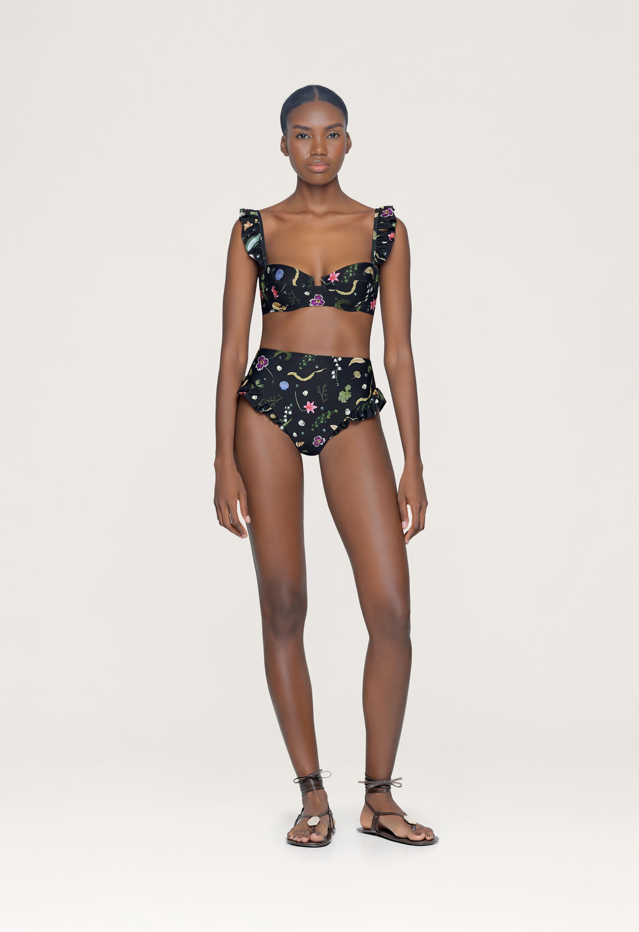 Jengibre-Tesoro-Embroidered-Bikini-Bottom-13434