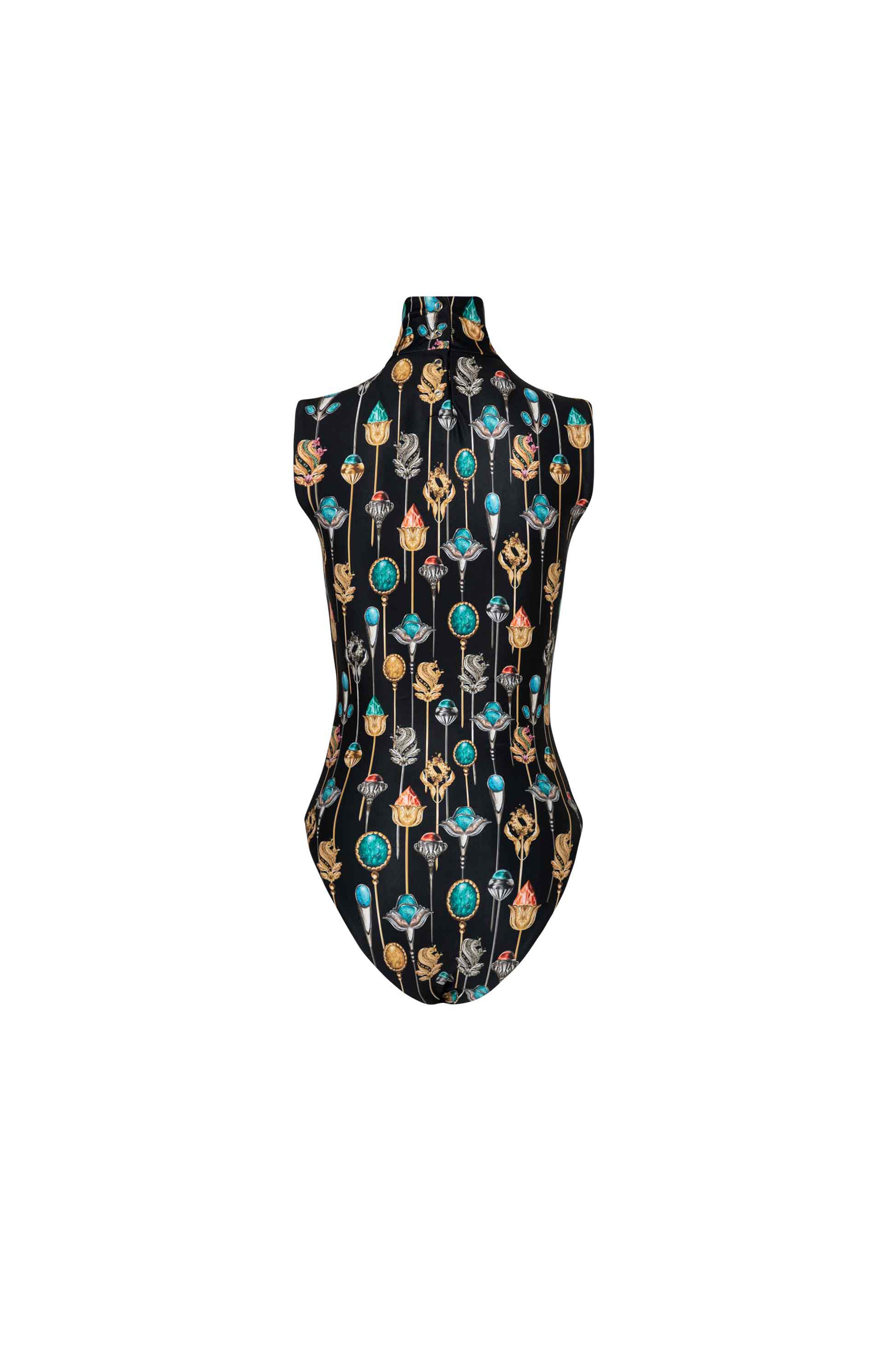 Cascada-Ornamento-One-Piece-14215