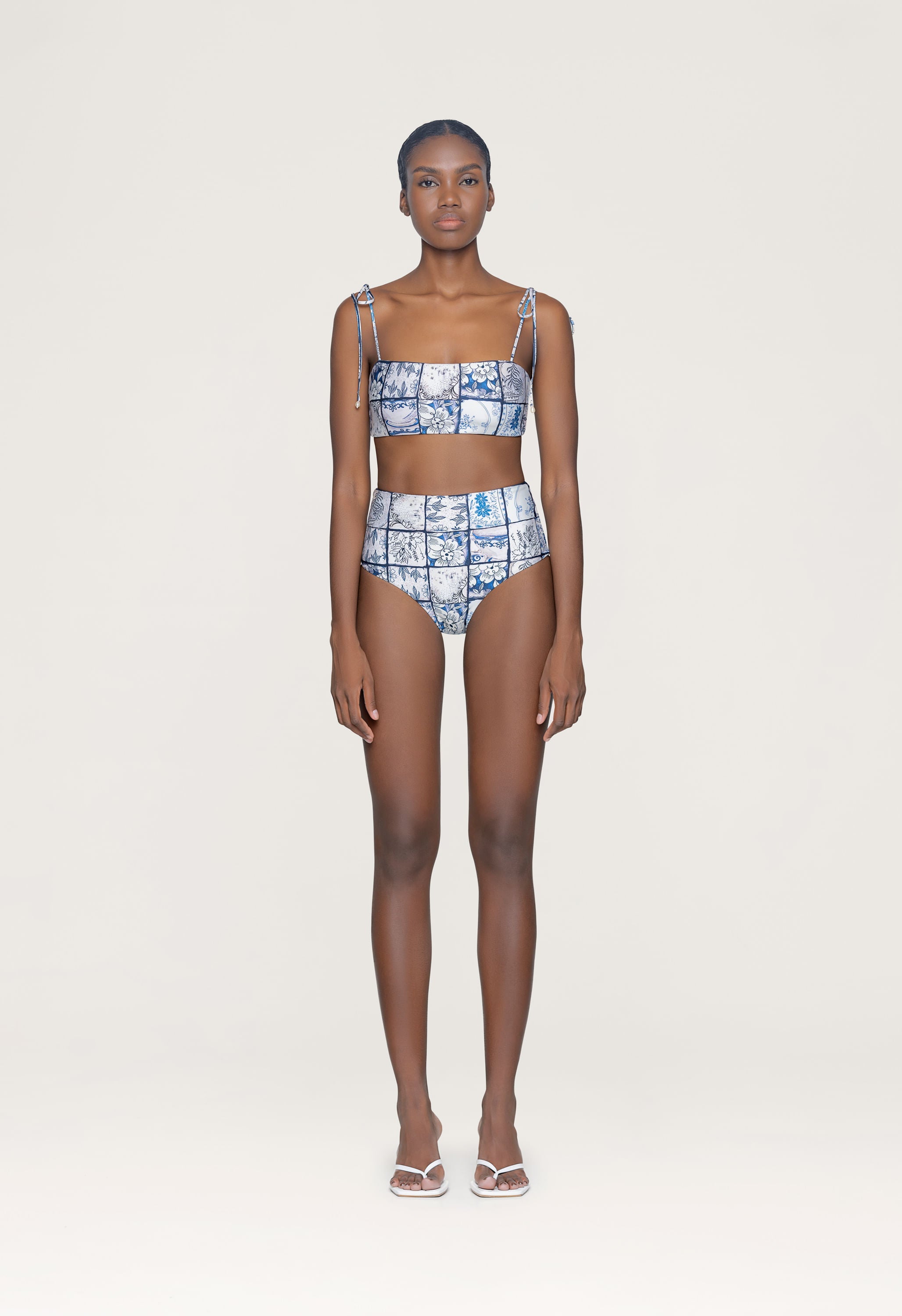 Primavera-Porcelana-Embroidered-Bikini-Top-13457