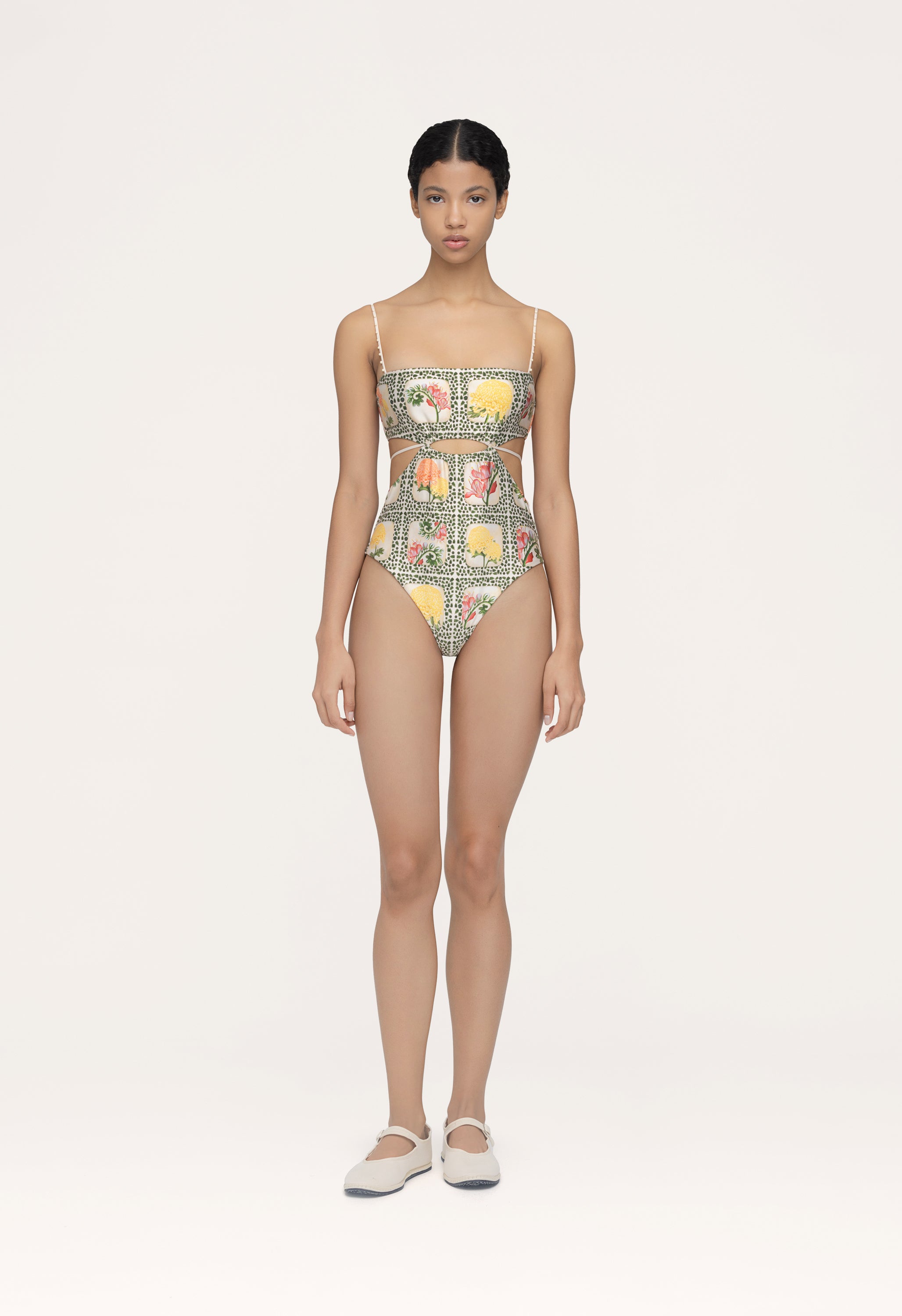 Victoriana-Bisuteria-One-Piece-14038